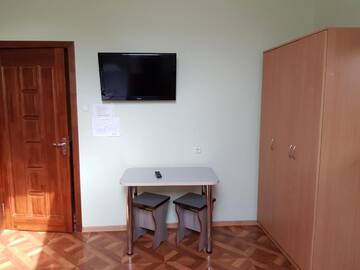 Фото номера Двухместный номер с 2 отдельными кроватями и душем Гостиница Рестхоумсервис г. Волковыск 4